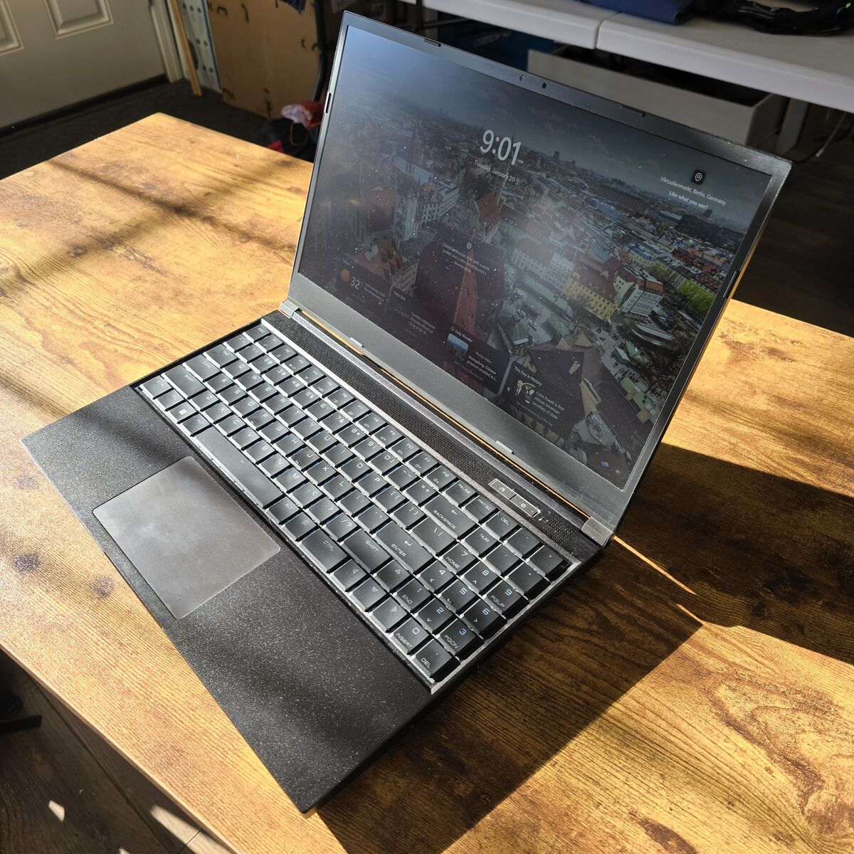 Eluktronics 15.6" Gaming Laptop