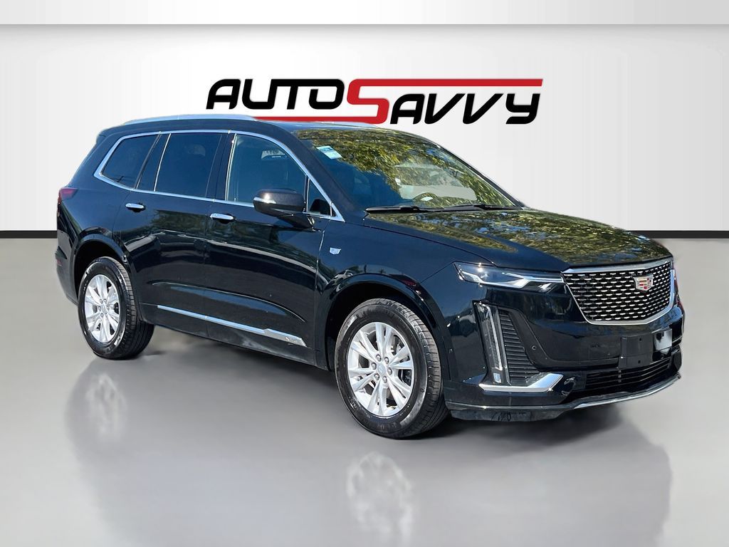 2025 Cadillac XT6 Luxury