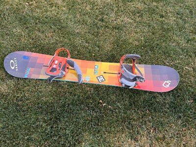 Burton Flying V Snowboard 154cm & Bindings