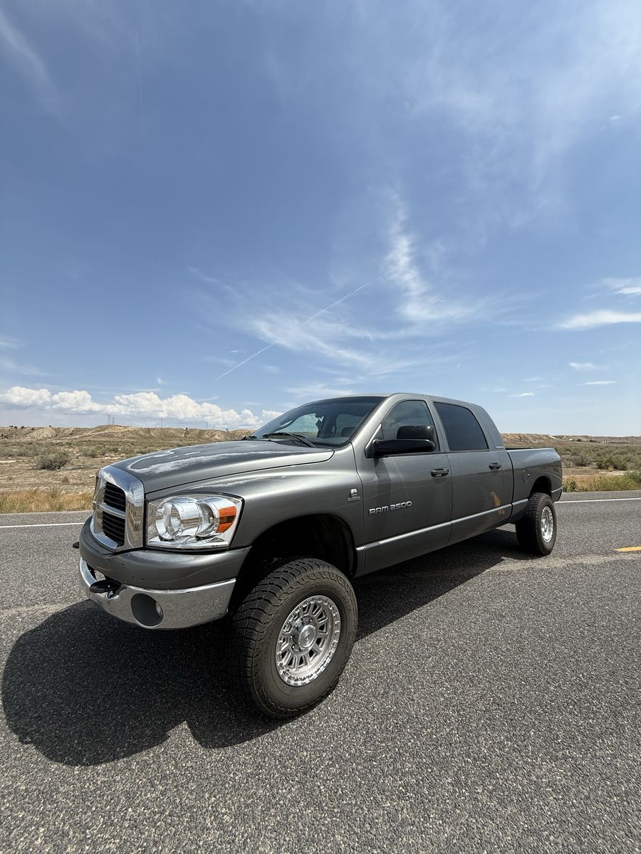 2006 Dodge Ram 2500 SLT