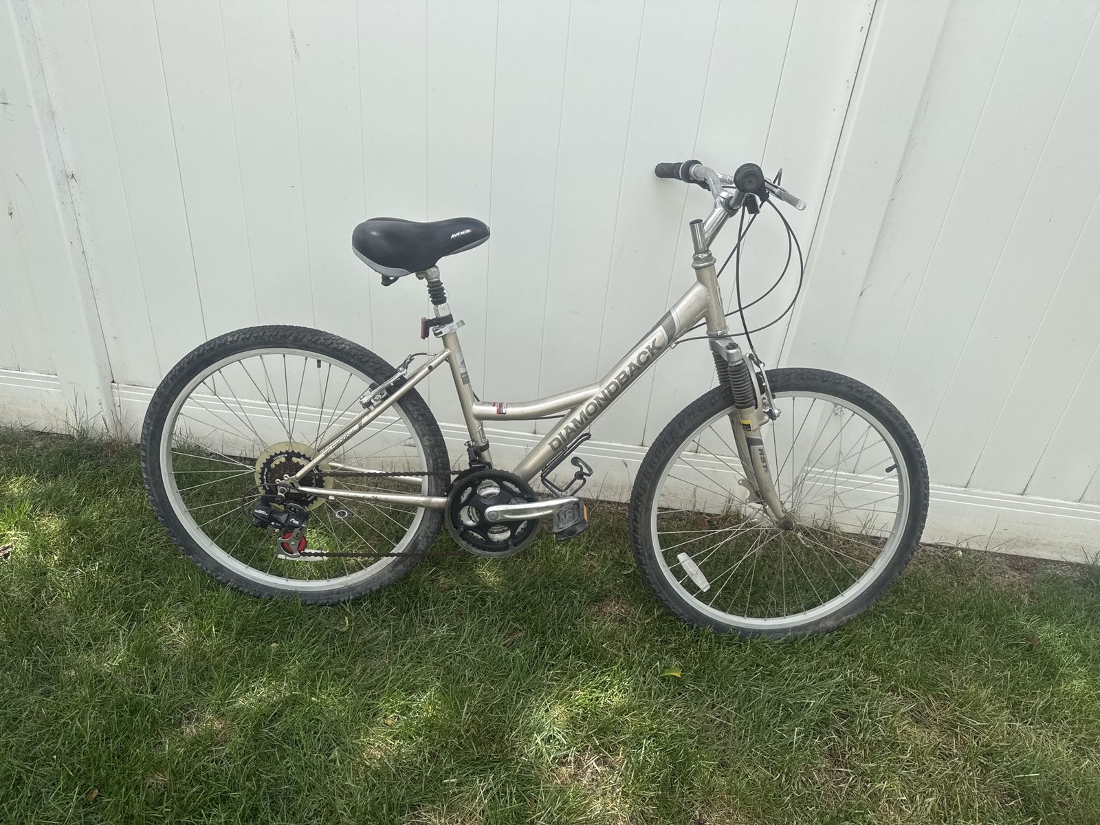 Diamondback wildwood woman’s mountain bike