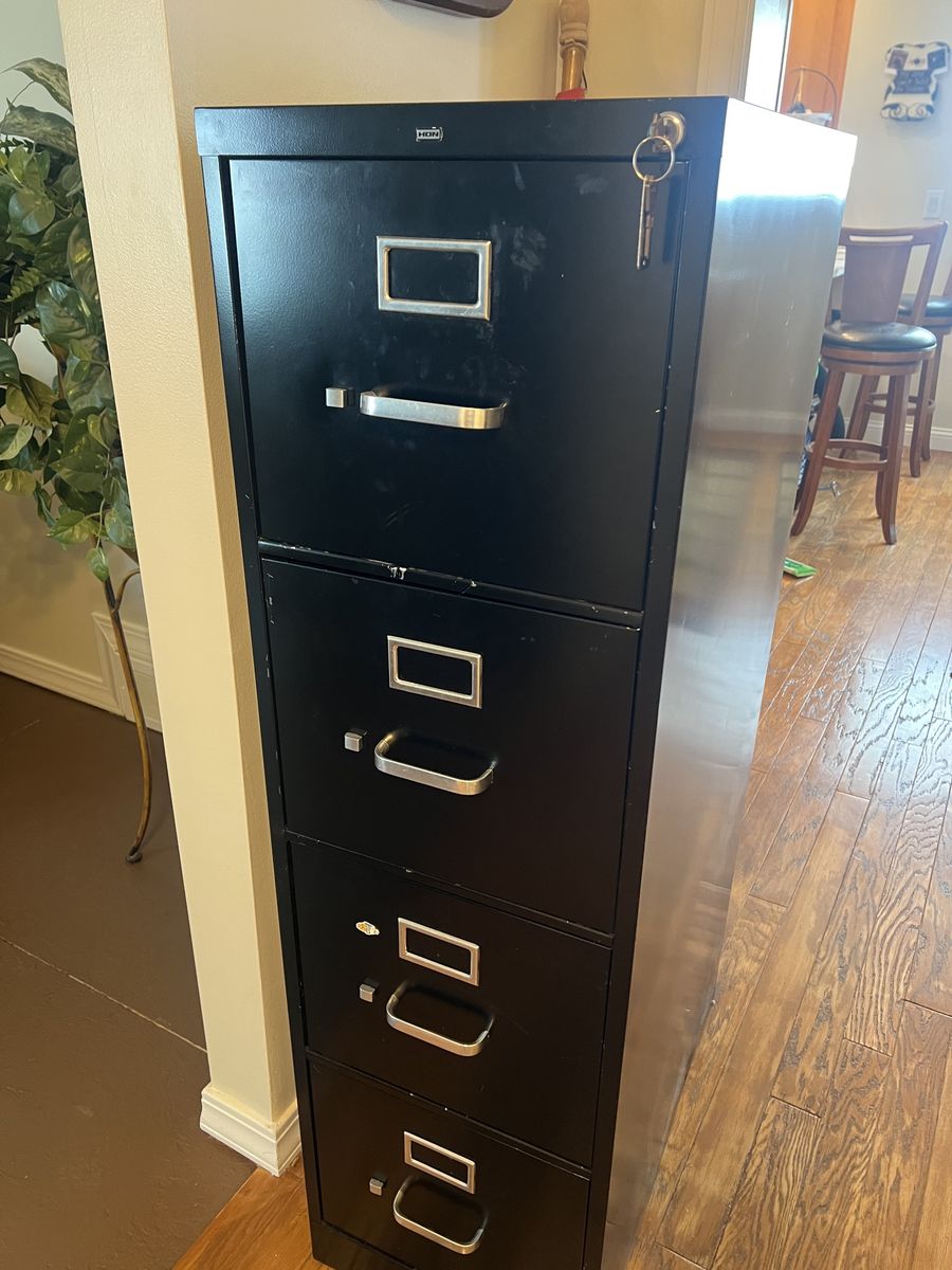 Filing Cabinet-4 drawer metal