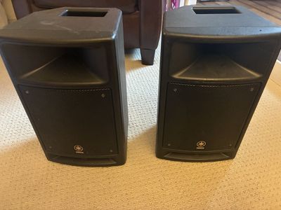 Yamaha Speakers, Mixer and Cord
