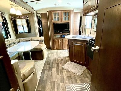 2016 Keystone Bullet Ultra Lite 22RBPR Travel Trailer