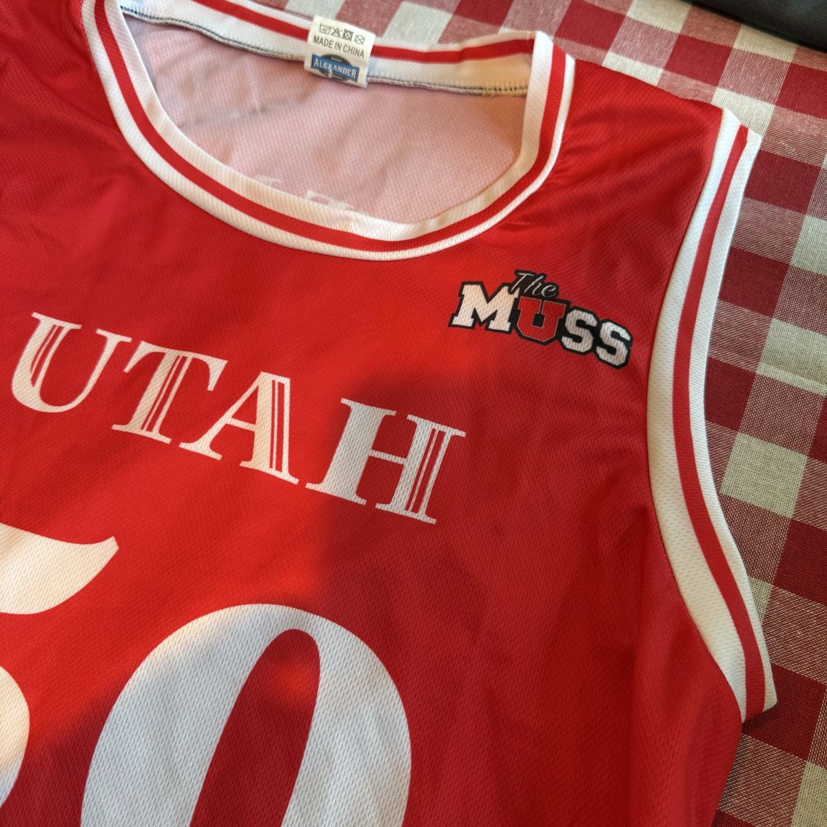 Alexander The MUSS Utah 50 Red & White Basketball Jersey - Men's Size Medium, Polyester