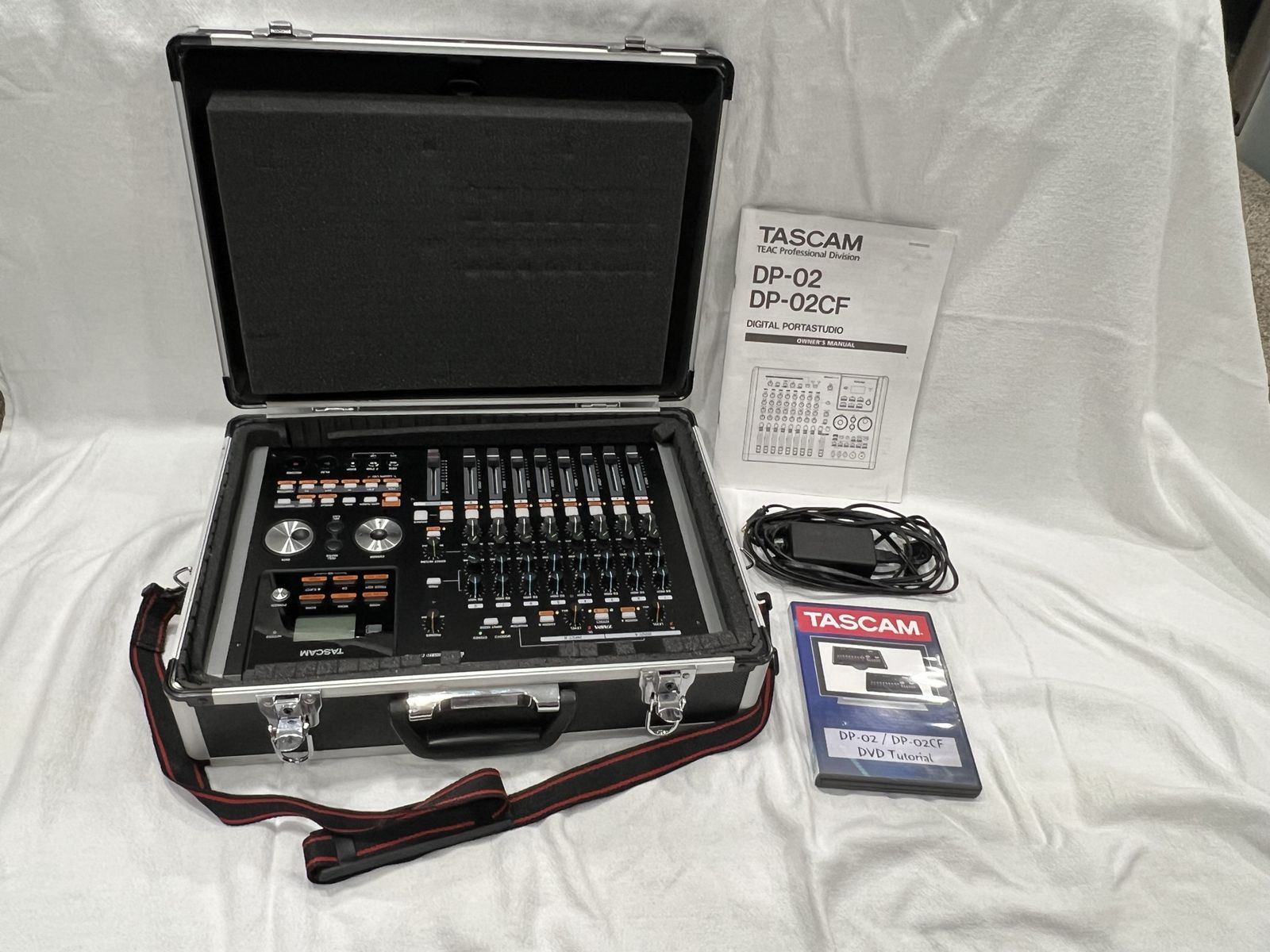 Tascam DP-02 8-Track Portable Studio w/ DVD