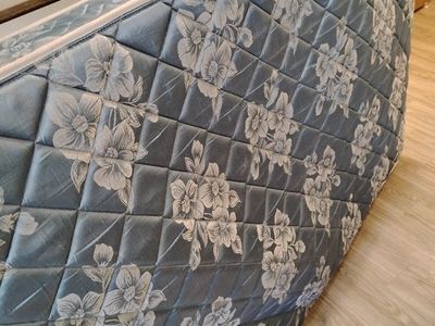 Posture Comfort All American Full Size Bed