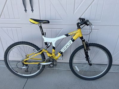 GT XCR2000