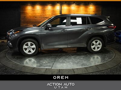 2024 Toyota Highlander LE