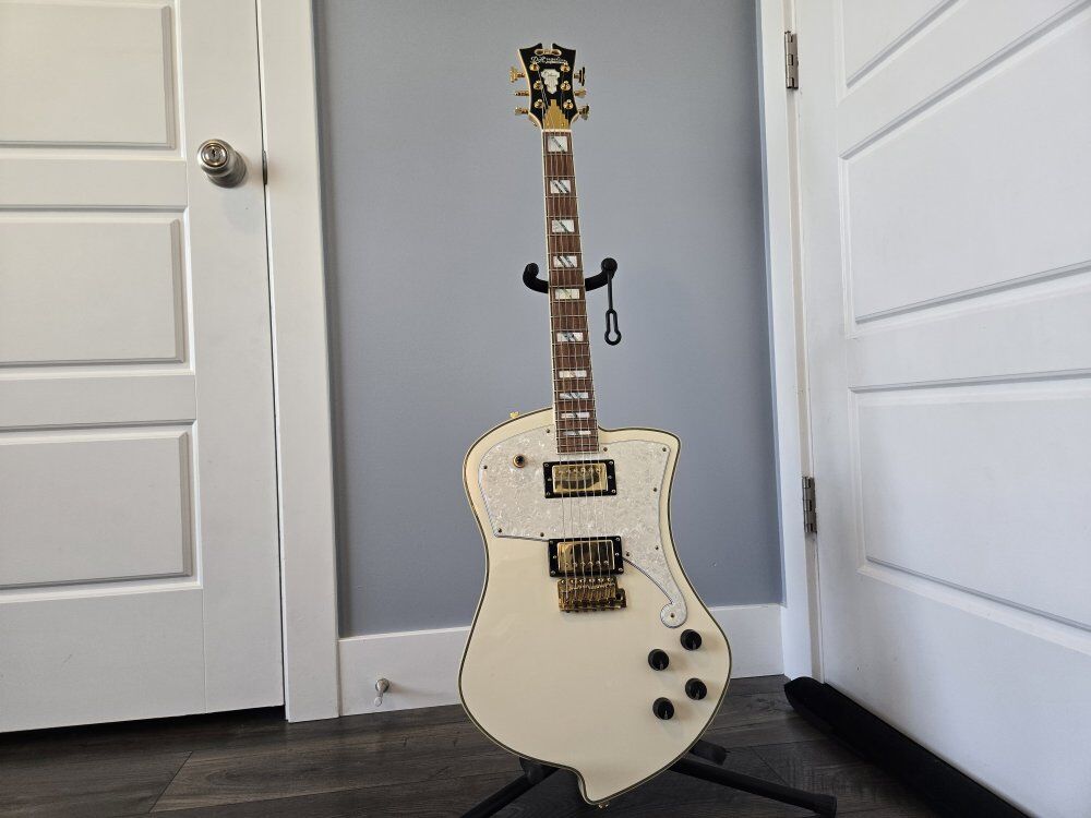 D'Angelico Ludlow Deluxe - w/ Rare Hard Case