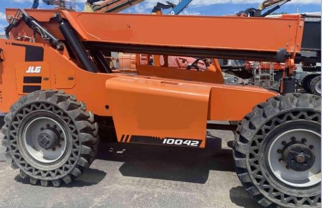 2019 SkyTrak 10042 Telehandler
