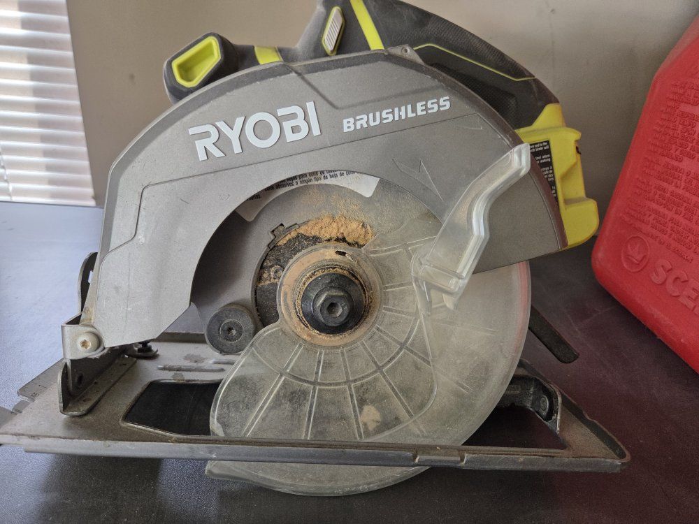 RYOBI ONE+ P508 18V Brushless 7-1/4" Cordless Circular Saw (Tool Only)