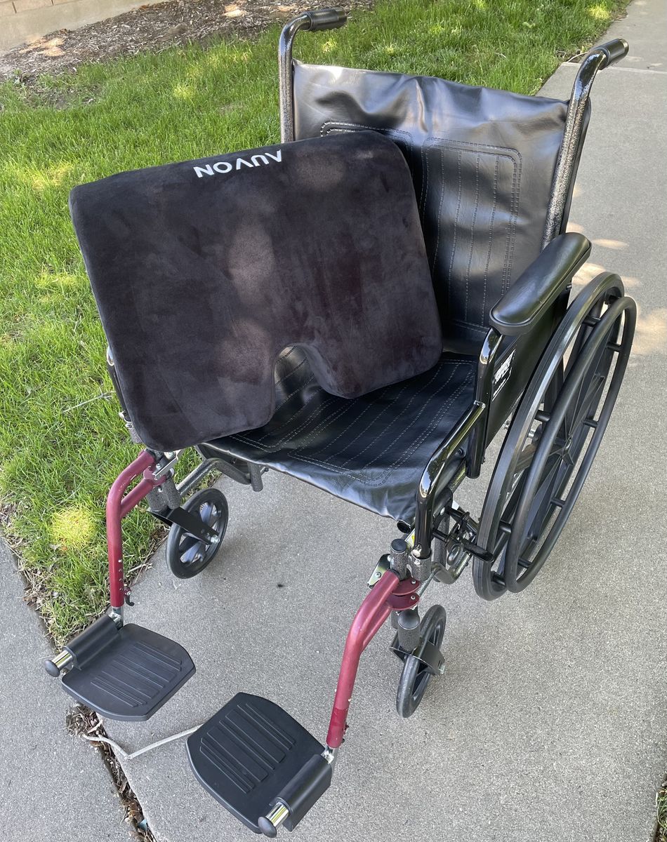 WHEEL CHAIR