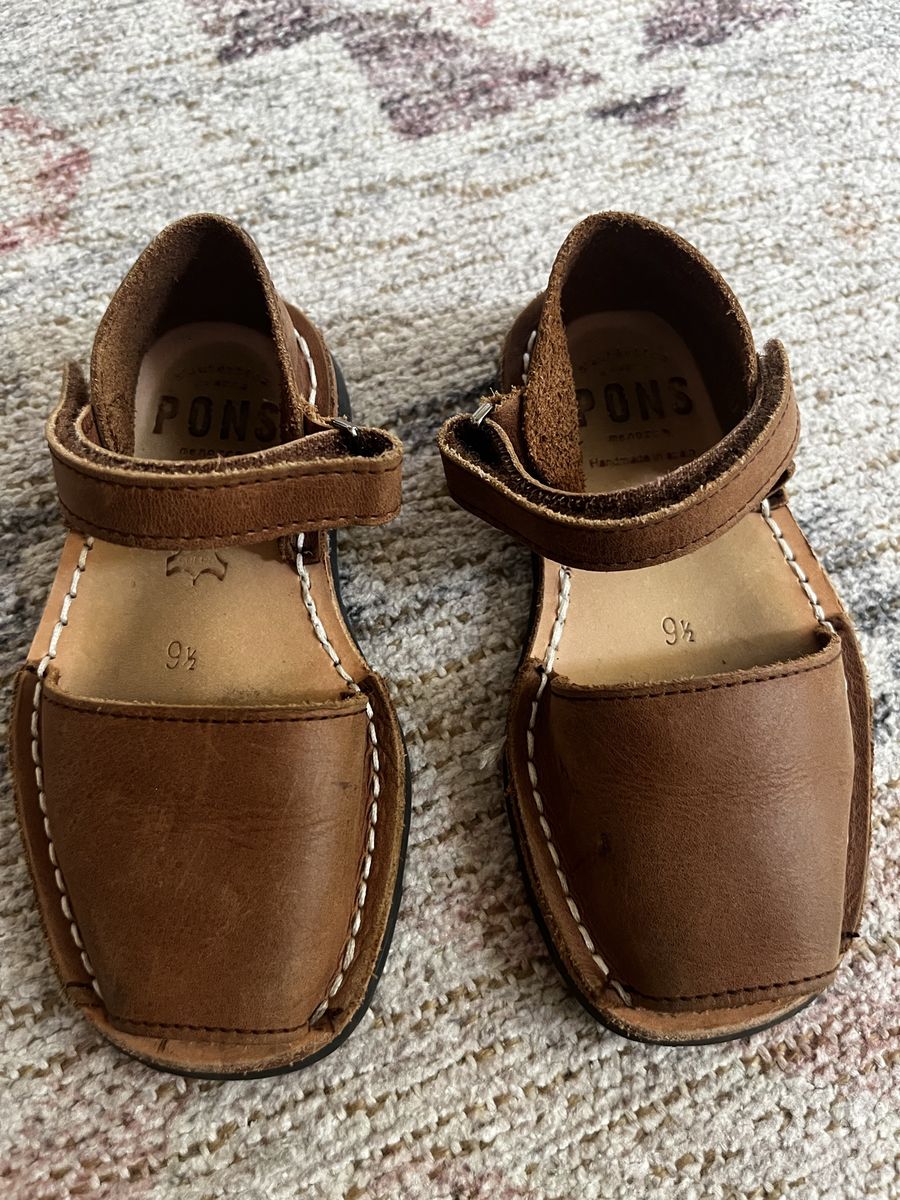 PONS kid sandals size 9.5
