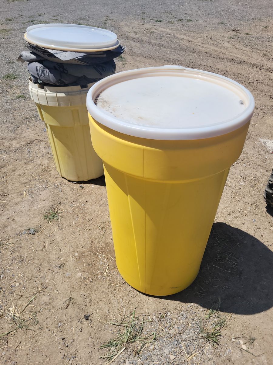 PIG Spill Kit 50 and 65 Gallon Kit - Oil, Coolant, Solvent+