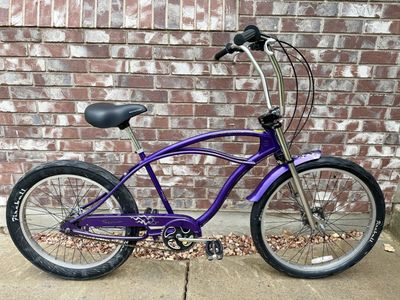 GT Dyno Moto Glide Stretched Beach Cruiser Bike