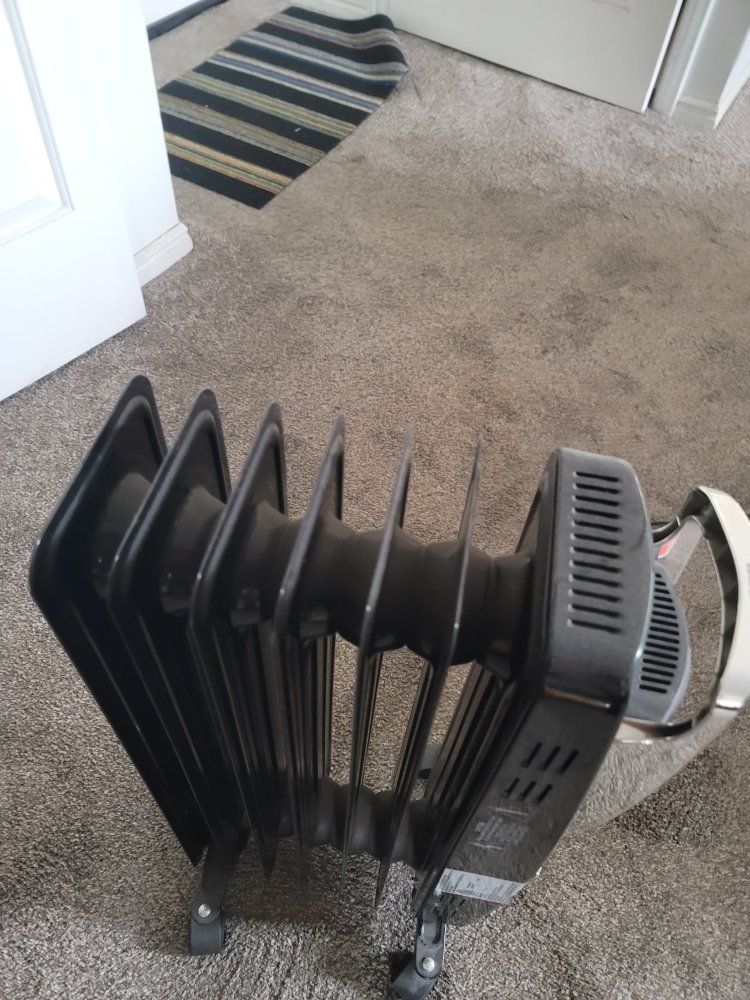 Pelonis Oil Filled Radiator Heater - Portable, Black, Digital Controls