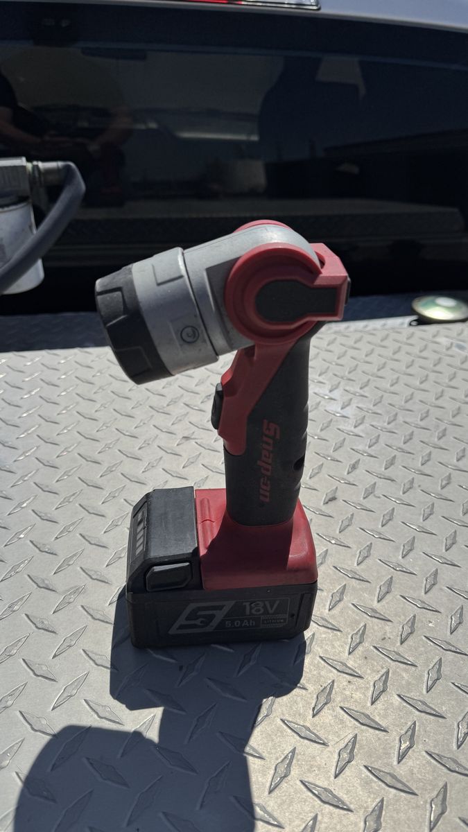 Snapon Light, 5ah battery, and charger