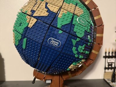 LEGO The Globe