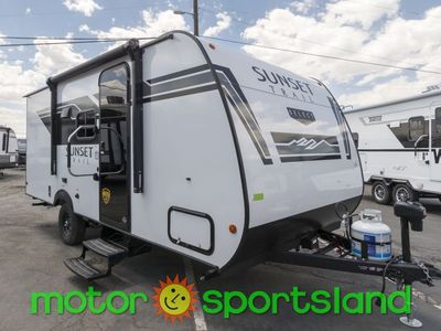 2026 Keystone Sunset Trail 17BHS Bunkhouse Bunks Bunk House Booth Dinette