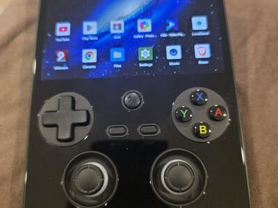 Anbernic RG477V Handheld game emulation console