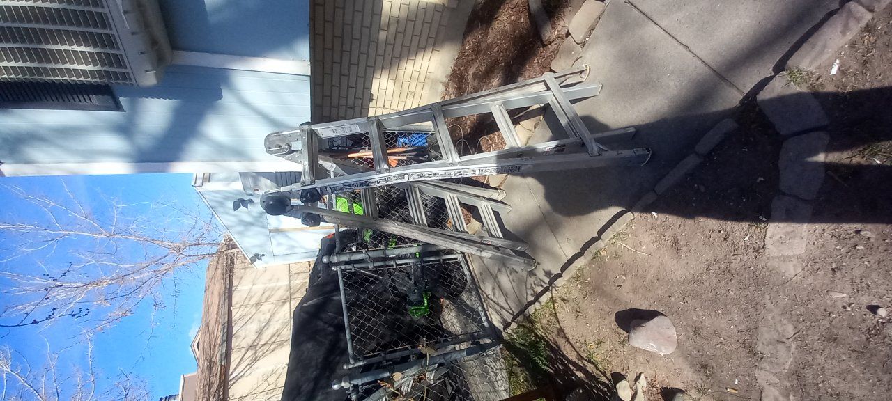 gorilla ladder 22 ft Max reach