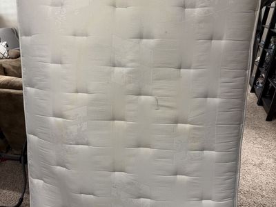 Free Double mattress