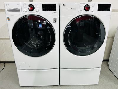 Lg Steam Electric Front Load Set With Pedestals