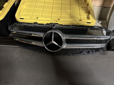 2016 Mercedes Benz grill cl300 w205