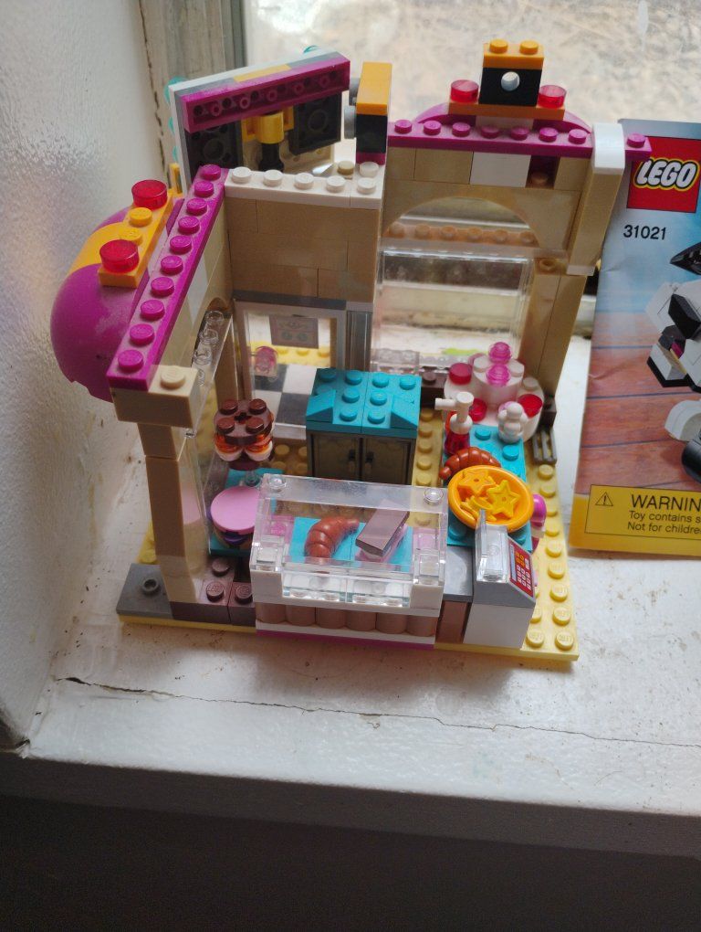 Main image 2