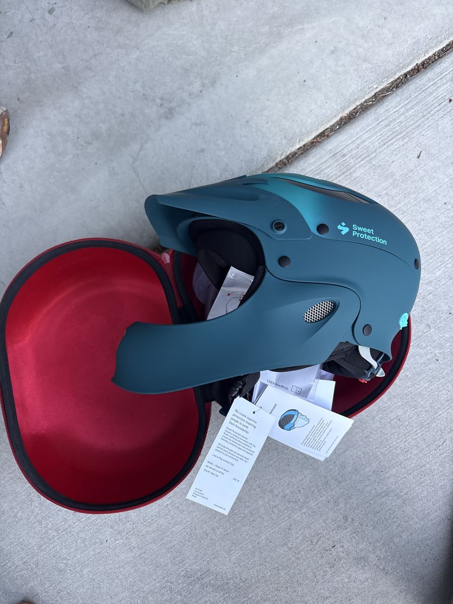 Sweet Protection full face Kayaking Helmet Medium *Brand New