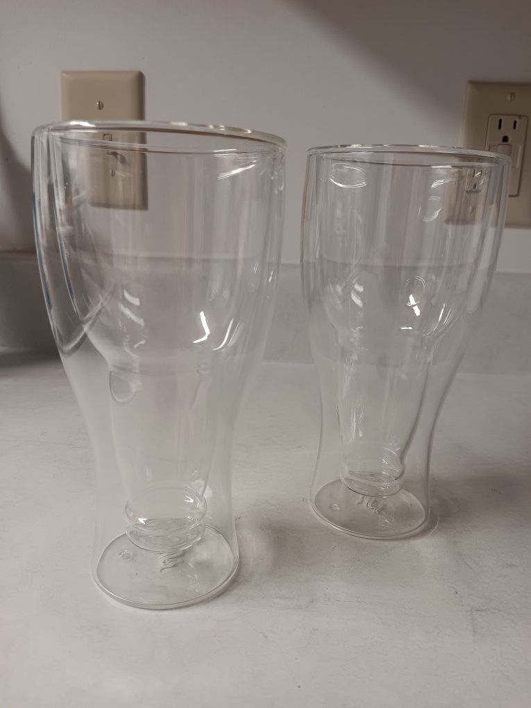 Set of 2 Double-Wall Insulated Clear Glass Pint Drinking Glasses