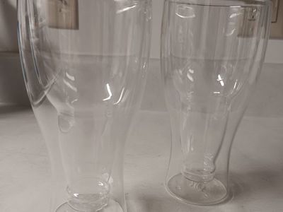 Set of 2 Double-Wall Insulated Clear Glass Pint Drinking Glasses
