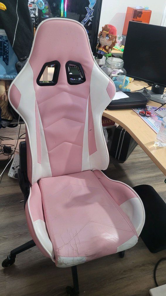 Used Pink Gaming Chair