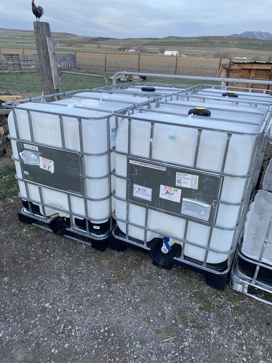 275 gal totes
