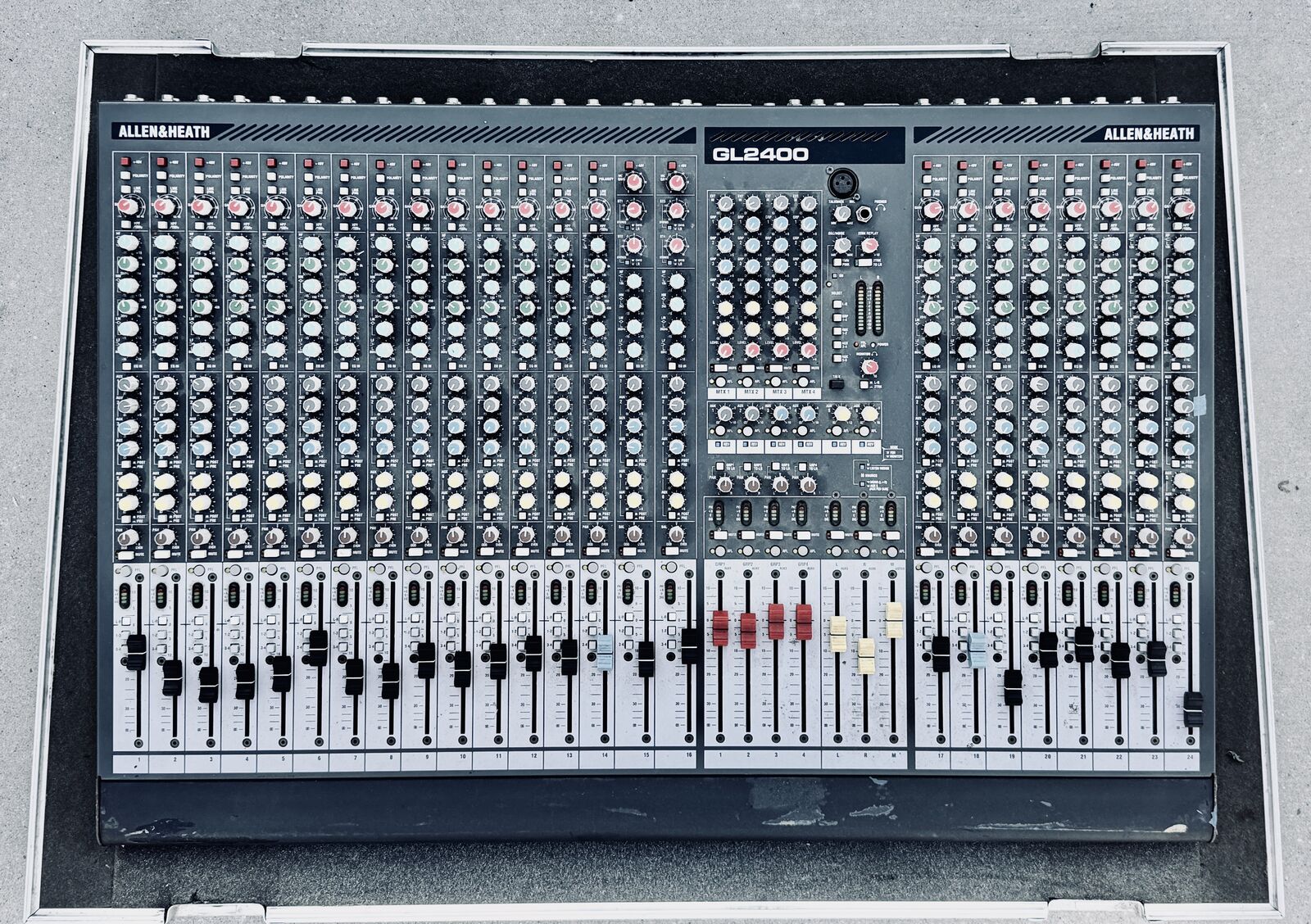 Allen & Heath GL2400-24 24 Channel Analog Mixing Console with Road Case