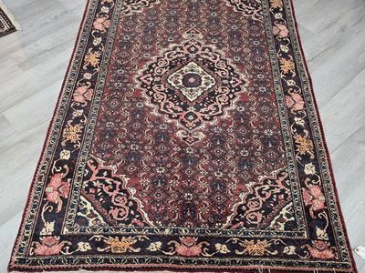 Pretty Handknotted Wool Rug, Persian Bakhtiari