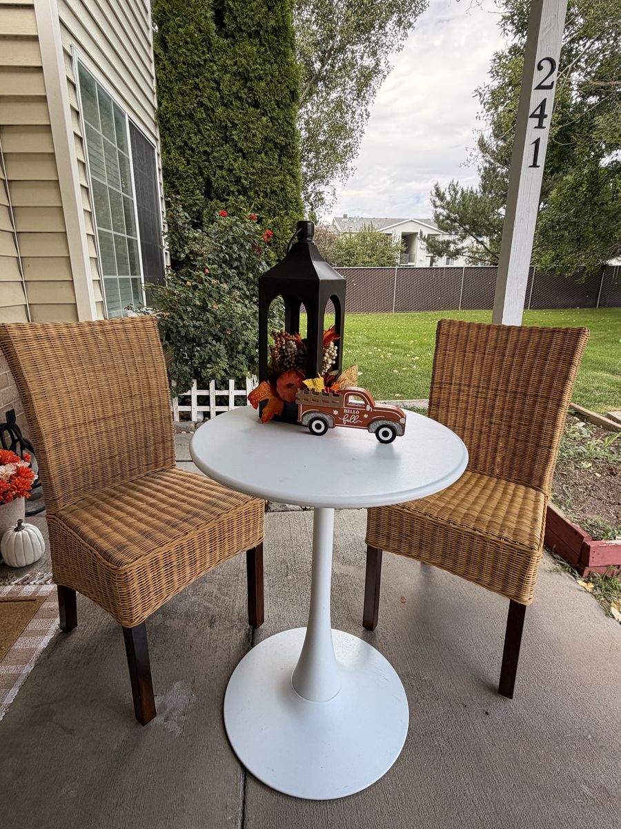 Beautiful wicker patio set