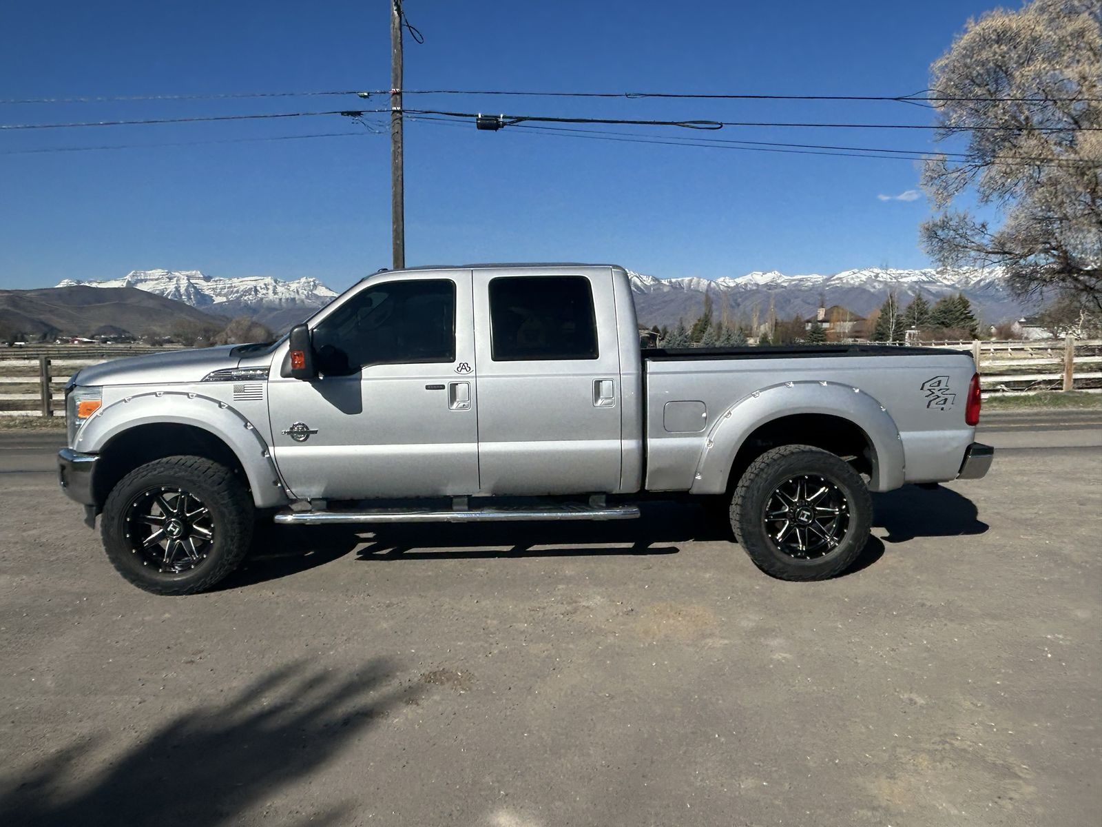 2011 FORD F350 SUPER DUTY Lariat