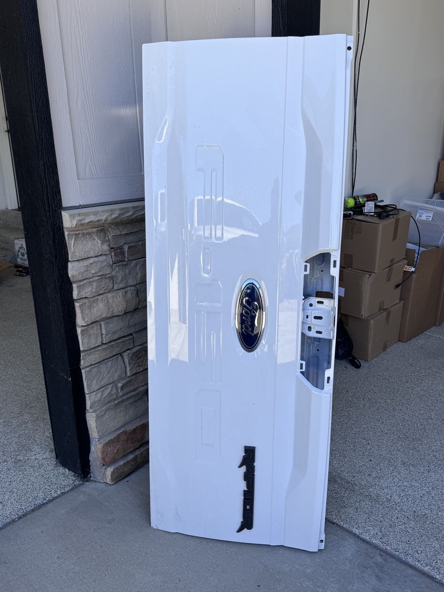 2022 Ford Raptor Tail Gate