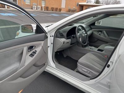 2009 TOYOTA CAMRY LE