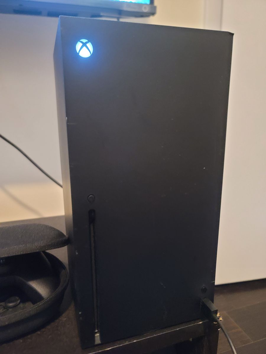 Xbox Series X and Elite 2 Controller