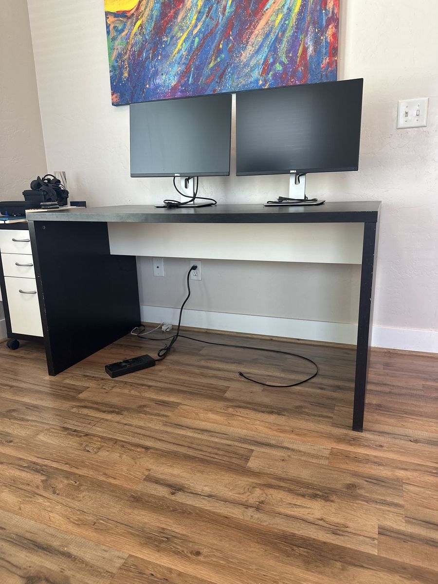 Free Desk