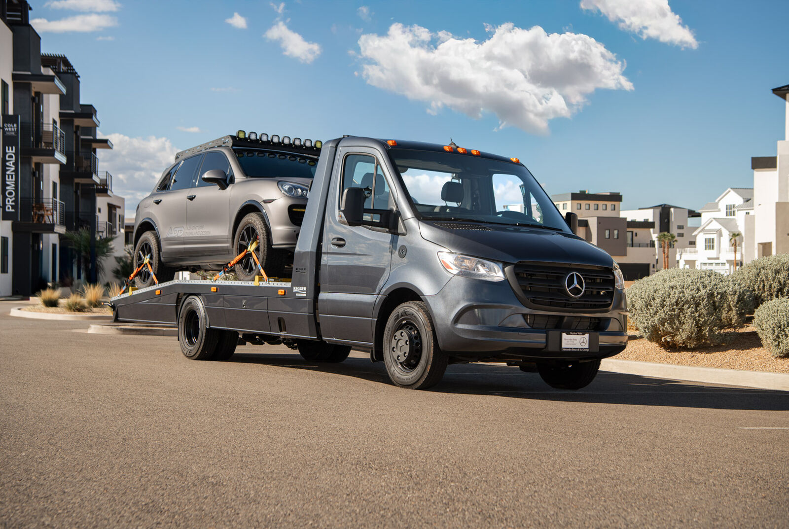 VAN AMERICA VANAM TRANSPORT – LUXURY AUTO MOVER