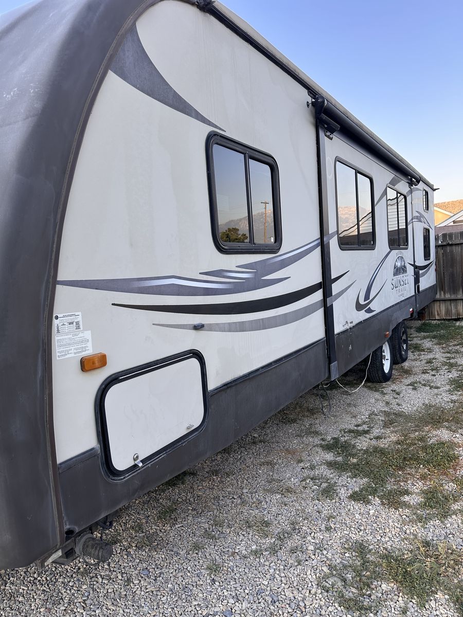 Crossroads Sunset Trail Bumper Pull Travel Trailer - Used