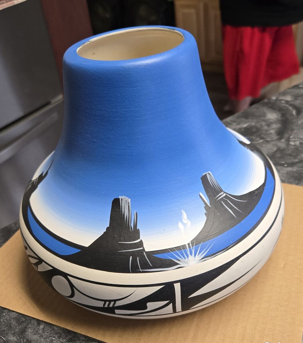 Native Arts Vase