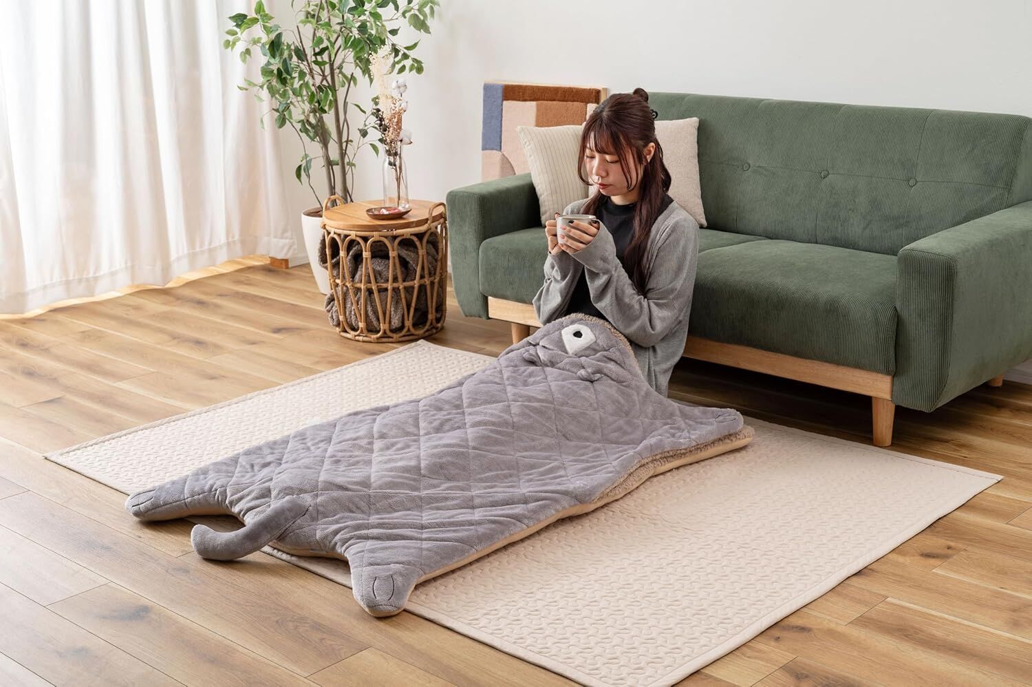 PaletteLife Animal Envelope Blanket / Sandwich Cushion - Flannel and Plush Fleece - Cat