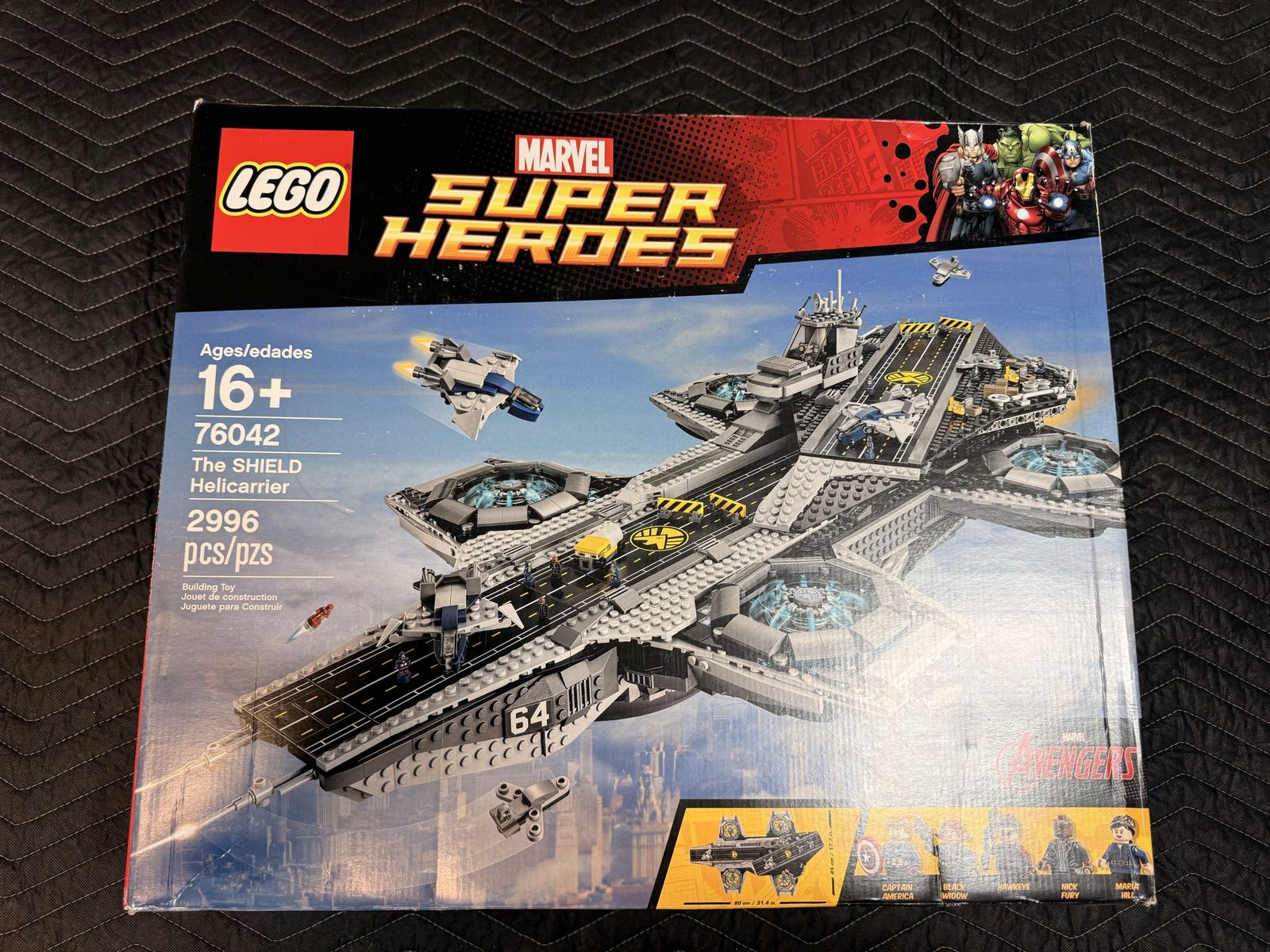 Sealed LEGO 76042 Marvel The SHIELD helicarrier