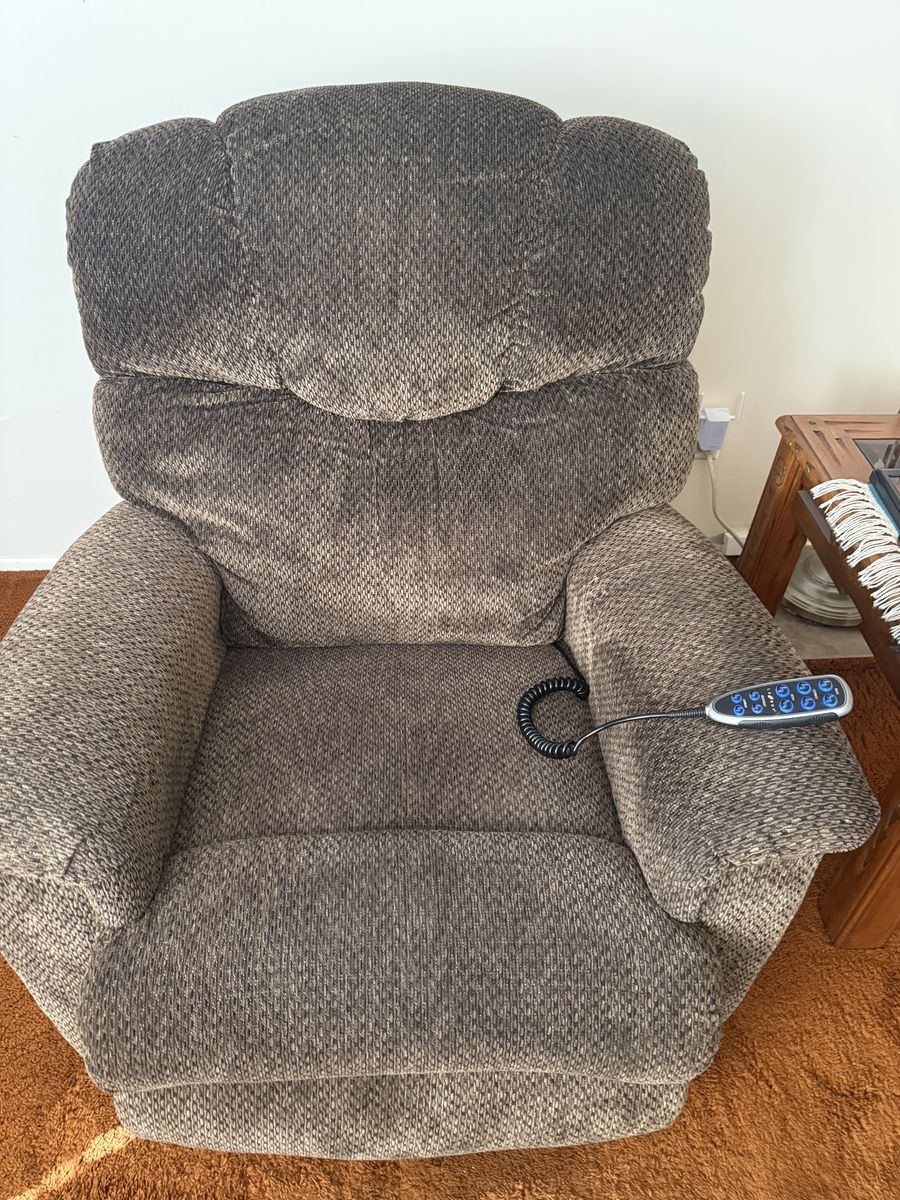 Recliner lazy boy