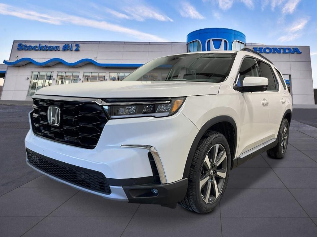 2025 Honda Pilot Touring
